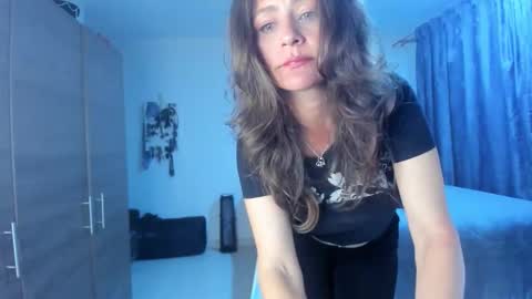 Victoria  online show from 26, 4, 2026