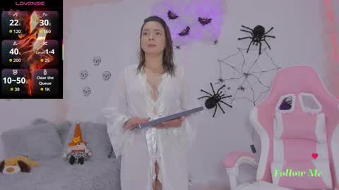 Snapshot of milfaaura chatting on 26, 10, 2025 Aura online show from 26, 10, 2025