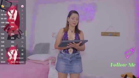 Snapshot of milfaaura chatting on 28, 11, 2025 Aura online show from 28, 11, 2025