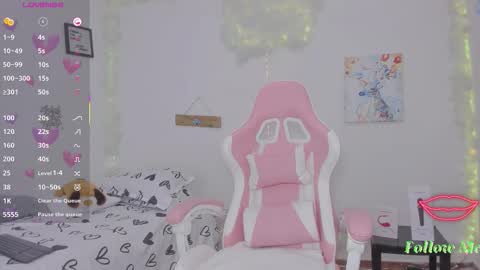 Snapshot of milfaaura chatting on 5, 3, 2026 Aura online show from 5, 3, 2026