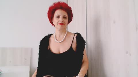 Milfsupreme online show from 8, 10, 2025
