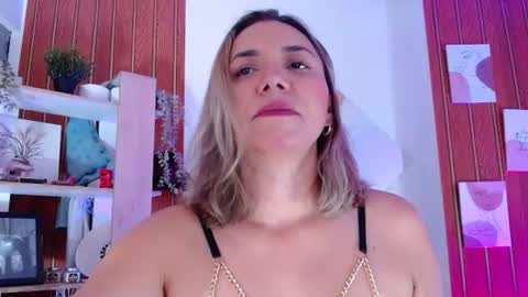 Sara  online show from 28, 7, 2026