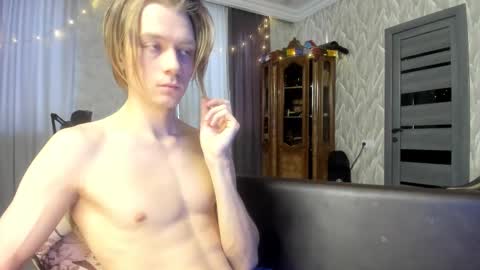 Snapshot of milkiwy chatting on 8, 1, 2026 Isaac online show from 8, 1, 2026