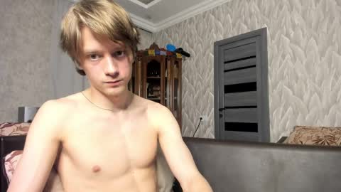 Isaac online show from 10, 4, 2026