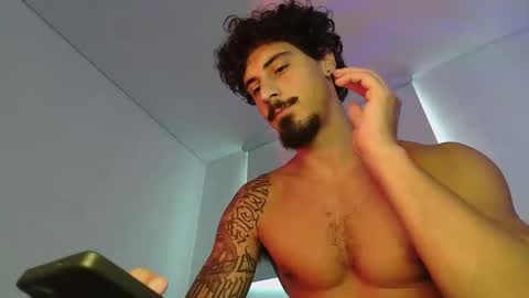 milkoffee online show from 13, 4, 2026