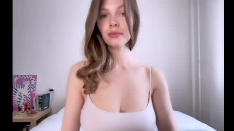 Snapshot of milky__way_ chatting on 7, 6, 2026 milky__way_ online show from 7, 6, 2026