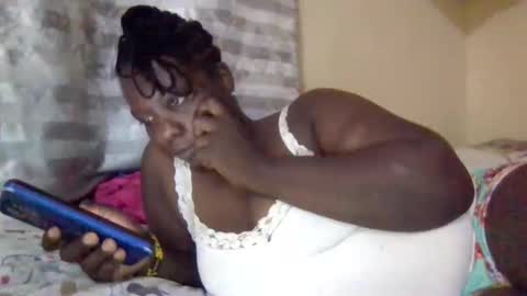 milkyebony254 online show from 5, 12, 2025