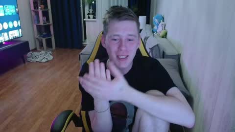 Snapshot of milkyfap chatting on 28, 3, 2026 Mark and Elsa online show from 28, 3, 2026