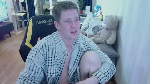 Snapshot of milkyfap chatting on 29, 3, 2026 Mark and Elsa online show from 29, 3, 2026