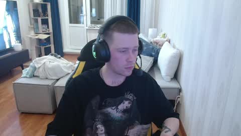 Snapshot of milkyfap chatting on 11, 4, 2026 Mark and Elsa online show from 11, 4, 2026