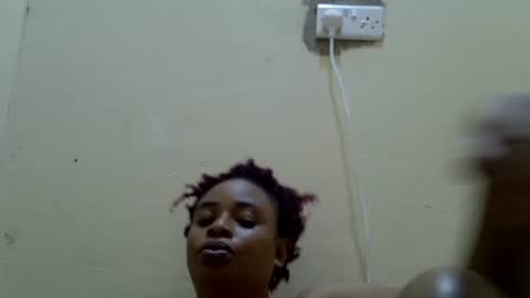 Snapshot of milkymom256 chatting on 24, 11, 2025 milkymom256 online show from 24, 11, 2025