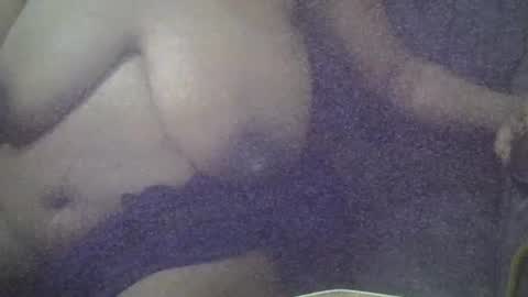 Snapshot of milkymom256 chatting on 2, 12, 2025 milkymom256 online show from 2, 12, 2025