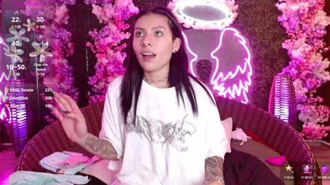 Snapshot of milla_davis chatting on 7, 1, 2025 MILLA online show from 7, 1, 2025