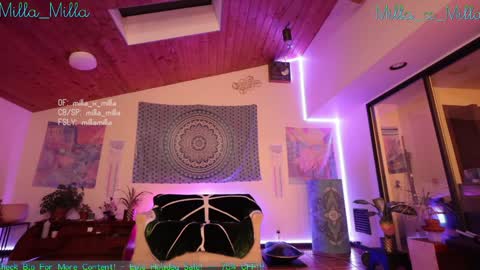 Snapshot of milla_milla chatting on 30, 12, 2024 milla_milla online show from 30, 12, 2024