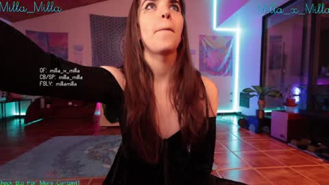 Snapshot of milla_milla chatting on 6, 1, 2025 milla_milla online show from 6, 1, 2025