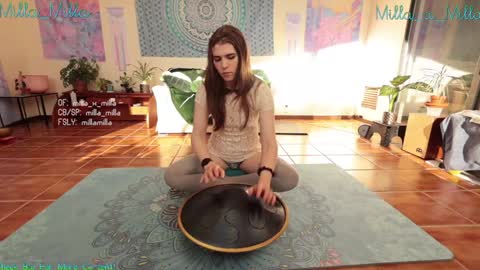 Snapshot of milla_milla chatting on 19, 1, 2025 milla_milla online show from 19, 1, 2025