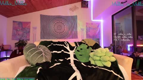 Snapshot of milla_milla chatting on 26, 1, 2025 milla_milla online show from 26, 1, 2025