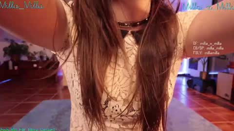 Snapshot of milla_milla chatting on 10, 2, 2025 milla_milla online show from 10, 2, 2025