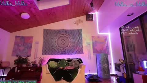 Snapshot of milla_milla chatting on 23, 2, 2025 milla_milla online show from 23, 2, 2025