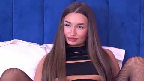 Milla online show from 10, 10, 2025