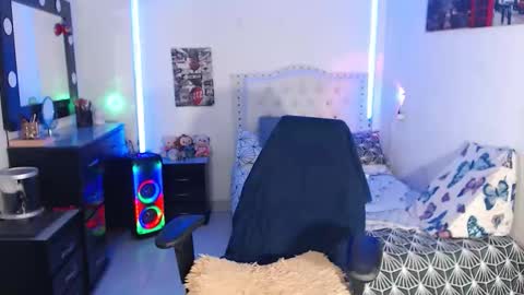 MILLER AND ROSE  online show from 10, 4, 2026