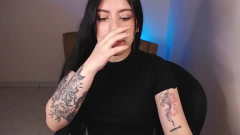 Snapshot of millyx_ chatting on 16, 6, 2026 Emily online show from 16, 6, 2026
