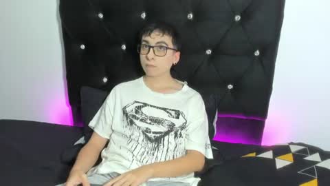 milogm_ online show from 22, 7, 2026