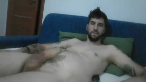Snapshot of milten1987 chatting on 20, 6, 2026 milten1987 online show from 20, 6, 2026