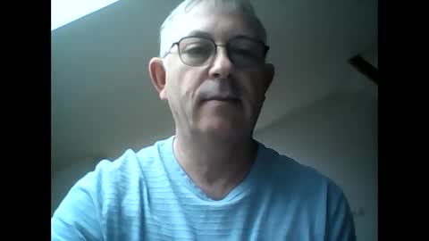 Snapshot of milu72 chatting on 4, 1, 2025 milu72 online show from 4, 1, 2025