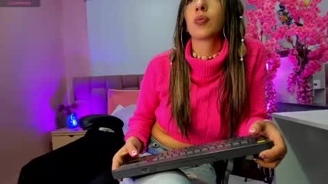  Milu Belucci  online show from 1, 10, 2025