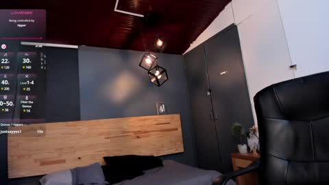 Snapshot of milu_collins chatting on 16, 1, 2025 Milu online show from 16, 1, 2025