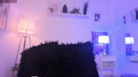 Miluu DH online show from 7, 1, 2026