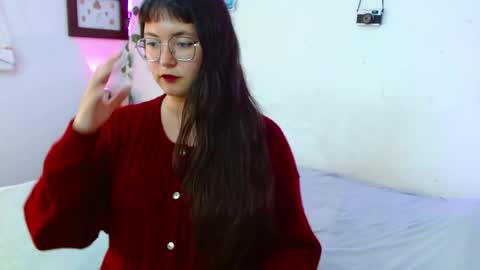 mily_baker online show from 25, 5, 2026
