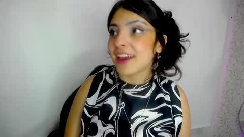 Snapshot of mily_lu chatting on 31, 5, 2026 mily online show from 31, 5, 2026