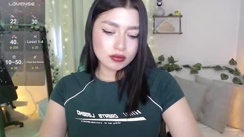 Snapshot of mily_thomson_b chatting on 3, 12, 2025 Mily online show from 3, 12, 2025