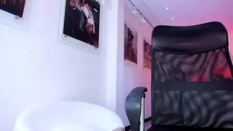 Snapshot of milyclem chatting on 26, 6, 2026 MilyClem online show from 26, 6, 2026