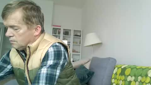 Milymen20 Skandinavian Polish man master fereskik straight mature online show from 1, 12, 2025