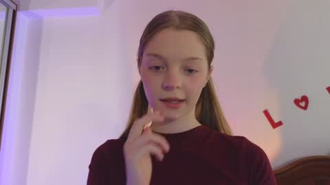 Snapshot of mimichelle chatting on 7, 1, 2025 mimichelle online show from 7, 1, 2025