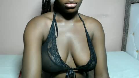 Snapshot of mimiebony chatting on 12, 6, 2026 mimiebony online show from 12, 6, 2026