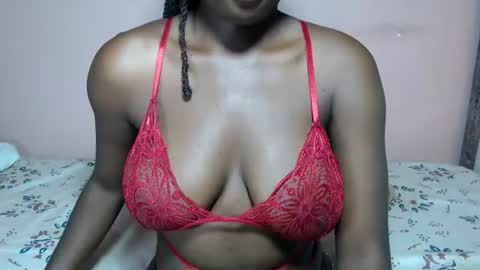 Snapshot of mimiebony chatting on 14, 6, 2026 mimiebony online show from 14, 6, 2026