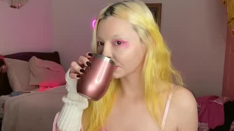 mimsymarlo online show from 26, 12, 2024