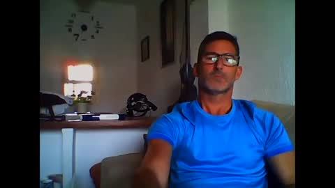 Snapshot of mindthestep chatting on 19, 10, 2025 MIND online show from 19, 10, 2025