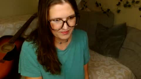 Snapshot of mindymounds chatting on 21, 4, 2026 Mindy online show from 21, 4, 2026