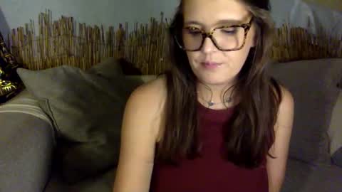 Snapshot of mindymounds chatting on 8, 5, 2026 Mindy online show from 8, 5, 2026