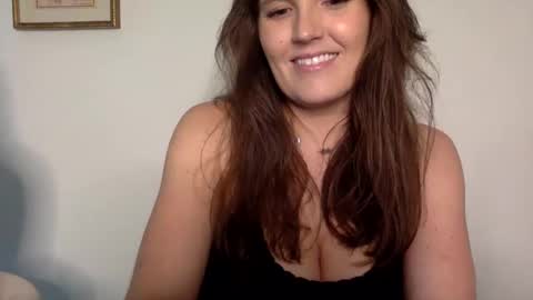 Snapshot of mindymounds chatting on 9, 5, 2026 Mindy online show from 9, 5, 2026