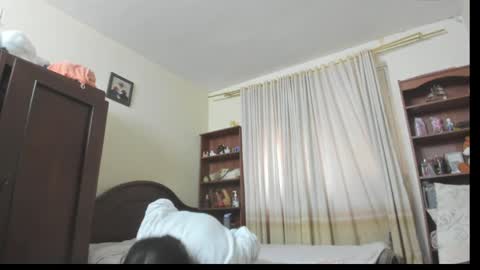 Amber online show from 4, 4, 2026