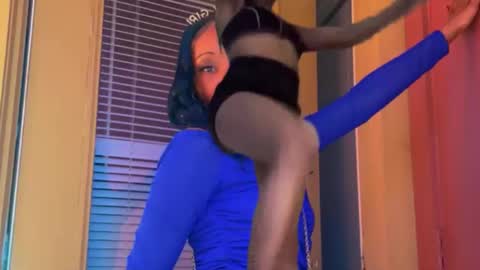 Snapshot of mini_luv chatting on 19, 2, 2026 SLIPSLID online show from 19, 2, 2026