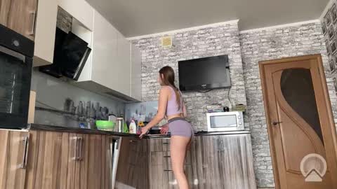 minimimi18 online show from 24, 11, 2025