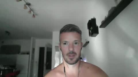 Snapshot of minka28 chatting on 25, 5, 2026 minka28 online show from 25, 5, 2026