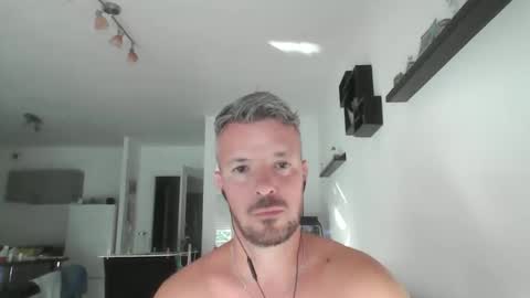 Snapshot of minka28 chatting on 6, 6, 2026 minka28 online show from 6, 6, 2026